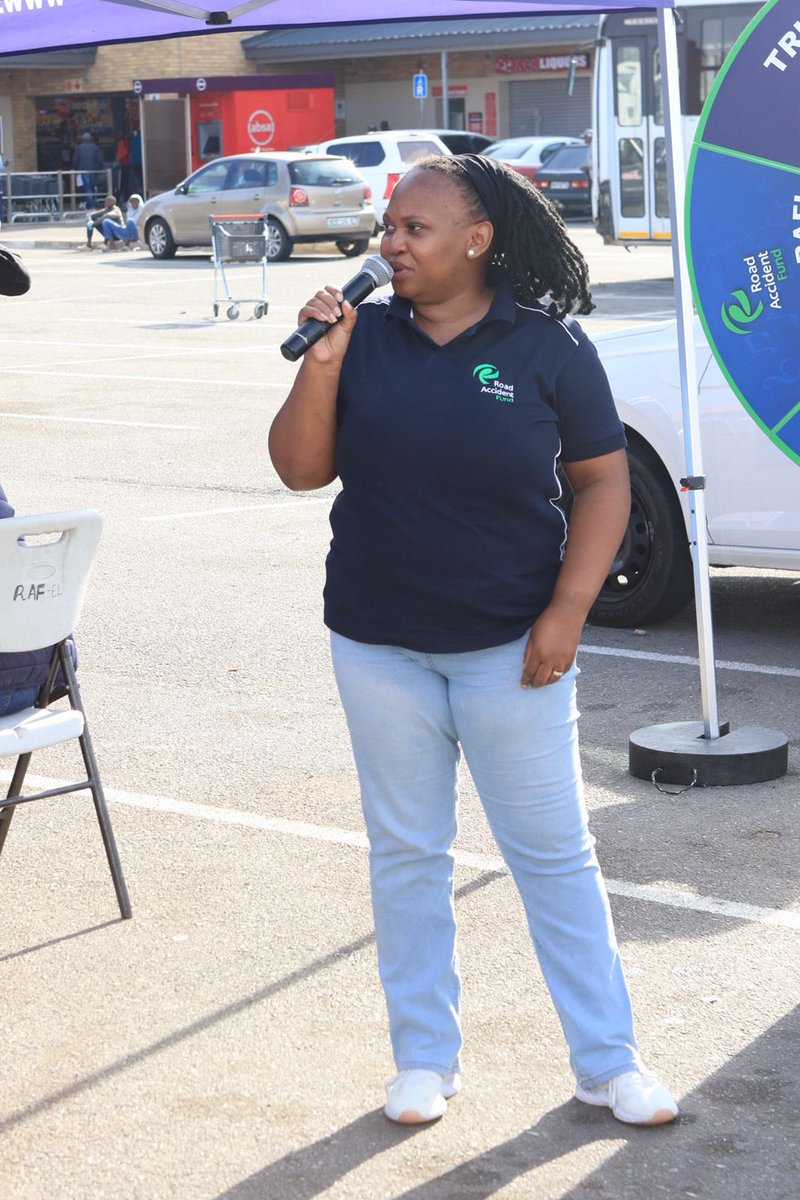 RAF_SA's tweet image. Day 2 at Ziyabuya Shopping Complex in PE. Brenda Moni from our Port Elizabeth office delivered a powerful session, educating both @nkqubela_fm listeners and the local community on the Road Accident Fund’s products and services.
#ICare²