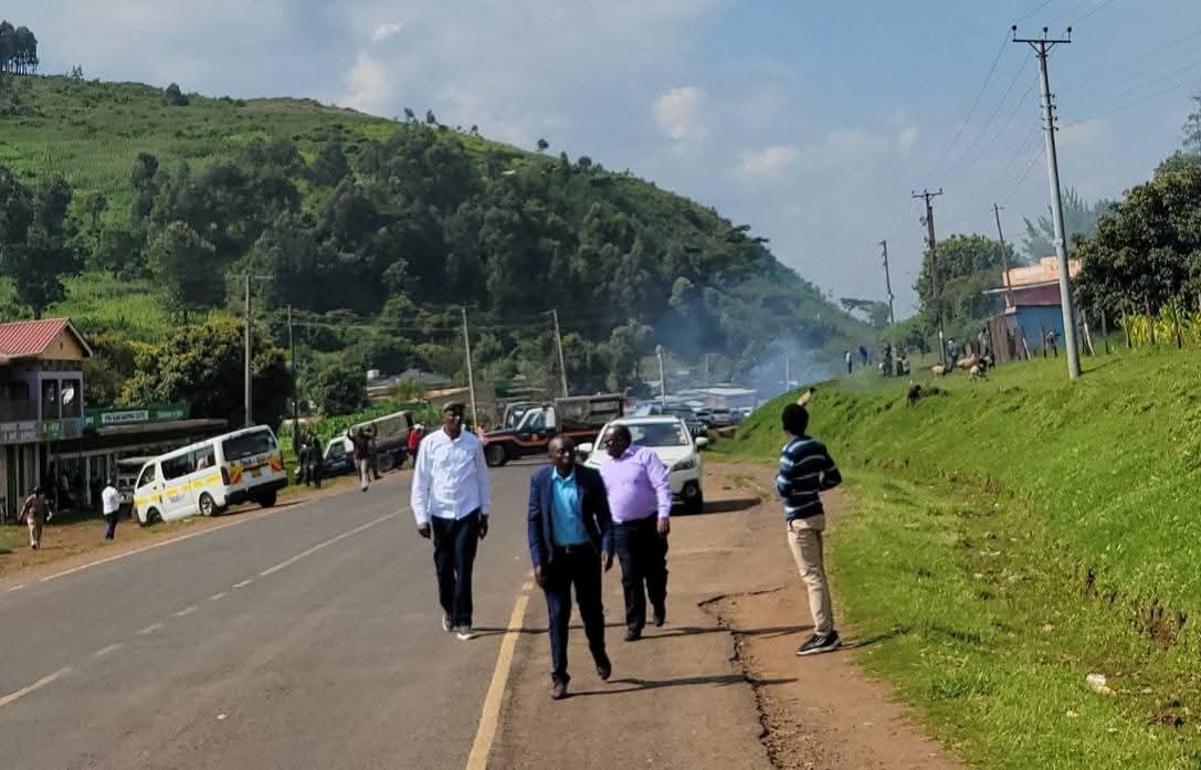 Police have blocked DCP PARTY leaders and tear gassed them at Kabazi area, Nakuru County.