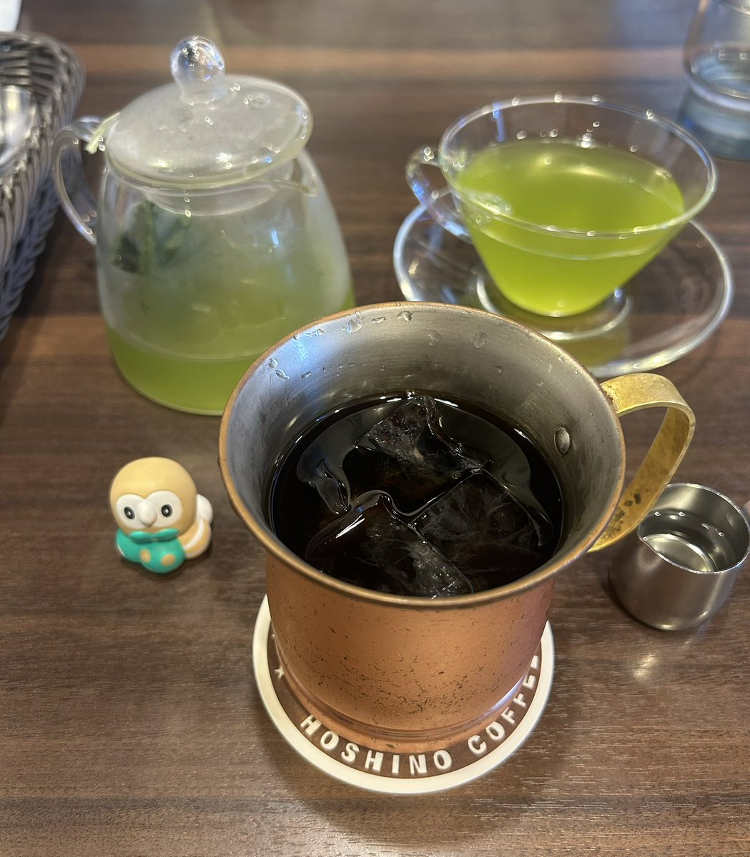 ch61248's tweet image. 友達とお出かけ
今日捕まえたさりげなく💯だった
チョロネコを添えて