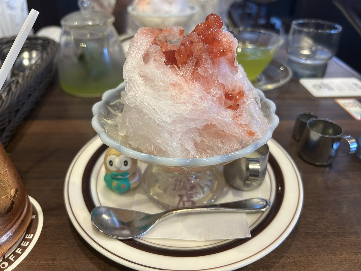 ch61248's tweet image. 友達とお出かけ
今日捕まえたさりげなく💯だった
チョロネコを添えて