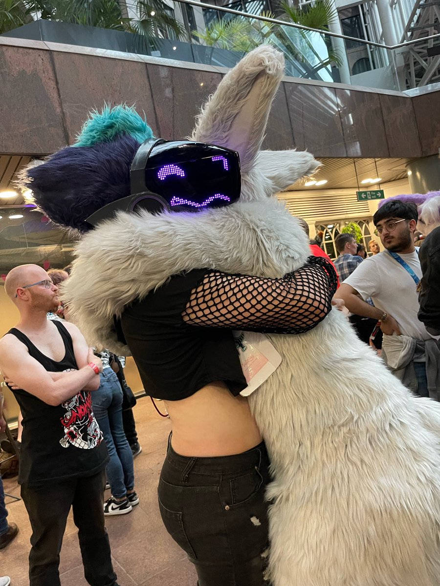 nightphin's tweet photo. A few pics from the Londonfurs summer party :3

#furry #fursuit #fursuiting #protogen #protogenfurry #protogens #protogenfursuit #londonfurs #furryconvention #furryfemboy #nightphin https://t.co/98vRzllReu