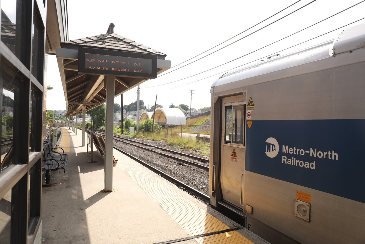 CTDOTOfficial's tweet image. 📣Due to track work on the #Danbury Branch Line, bus service will replace train service from Friday, 8/1 through Sunday, 8/17, 2025. This 17-day outage will be in place to ensure the #railroad remains safe and improves key crossings along the line: portal.ct.gov/dot/ctdot-pres…
#CTDOT