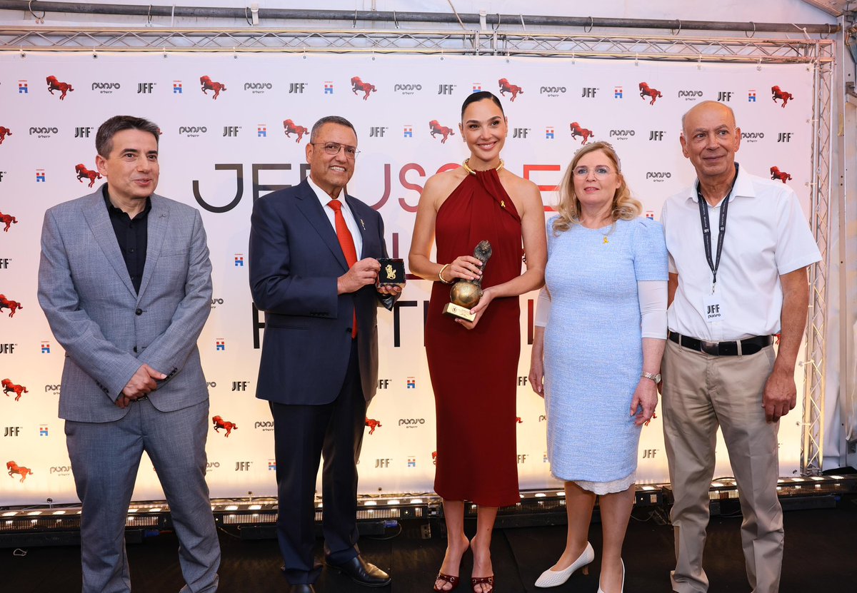 Israel's tweet image. 🎬 The Jerusalem Film Festival is here, a global celebration of cinema in Israel’s capital!
From feature films to docs, shorts, and more - all week long.
This year’s guests of honor:
Gal Gadot – From Rosh HaAyin to Hollywood
Lawrence Bender – Producer of Pulp Fiction, Kill…