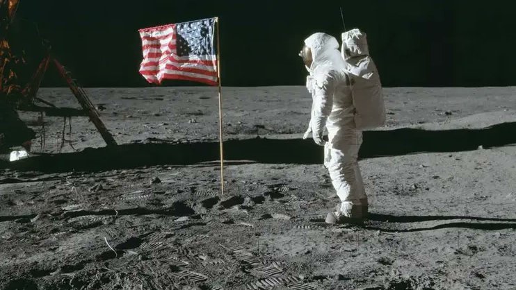 🌕 Today marks the 56th anniversary of the historic #MoonLanding! 🇺🇸
Explore the powerful symbolism behind the U.S. flag planted on the lunar surface and its lasting legacy:
👉 usflag.us/articles/lunar…