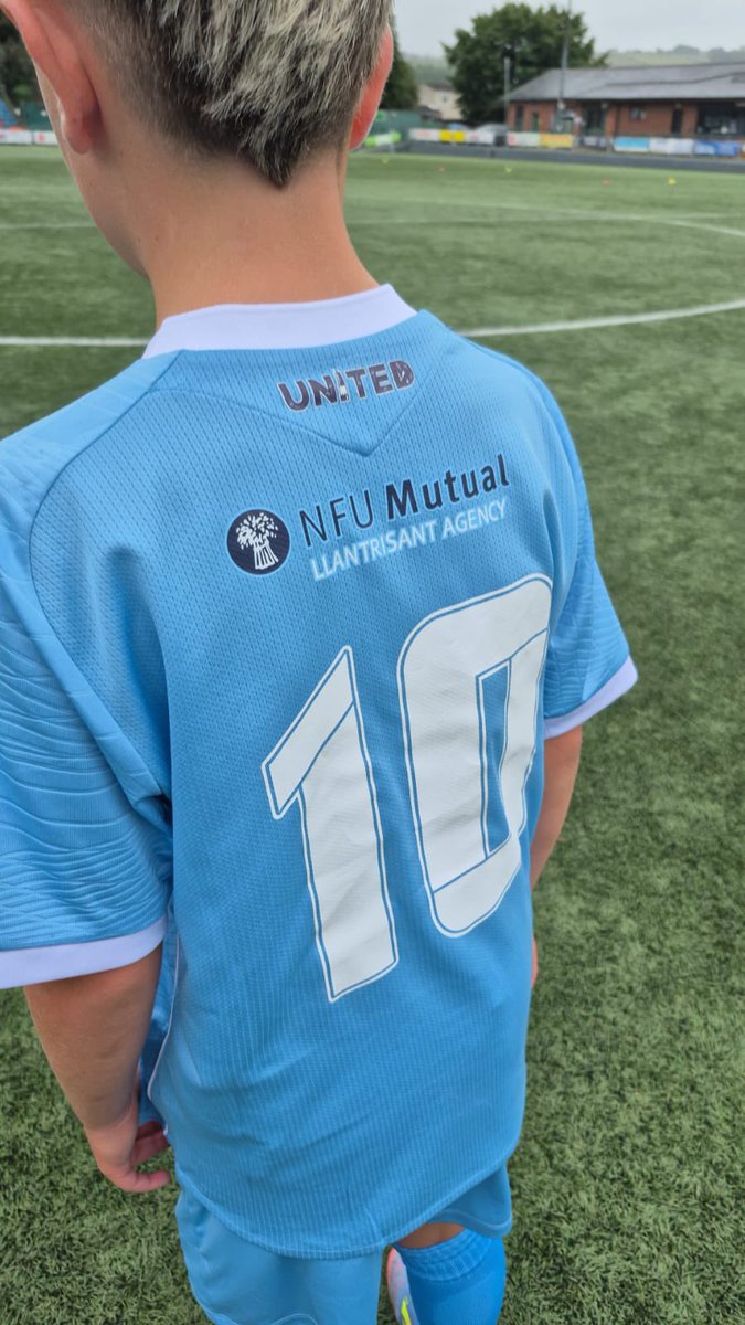 Gareth Evans (@gmevans) on Twitter photo First game of the season with the U12s away @ Newtown
Huge thanks to Roberts Keen & NFU Mutual for their sponsorship this season and our new partners <a href="/MacronCardiff/">Macron Sports Hub Cardiff</a>
#CamArmyUnited First game of the season with the U12s away @ Newtown
Huge thanks to Roberts Keen & NFU Mutual for their sponsorship this season and our new partners <a href="/MacronCardiff/">Macron Sports Hub Cardiff</a>
#CamArmyUnited