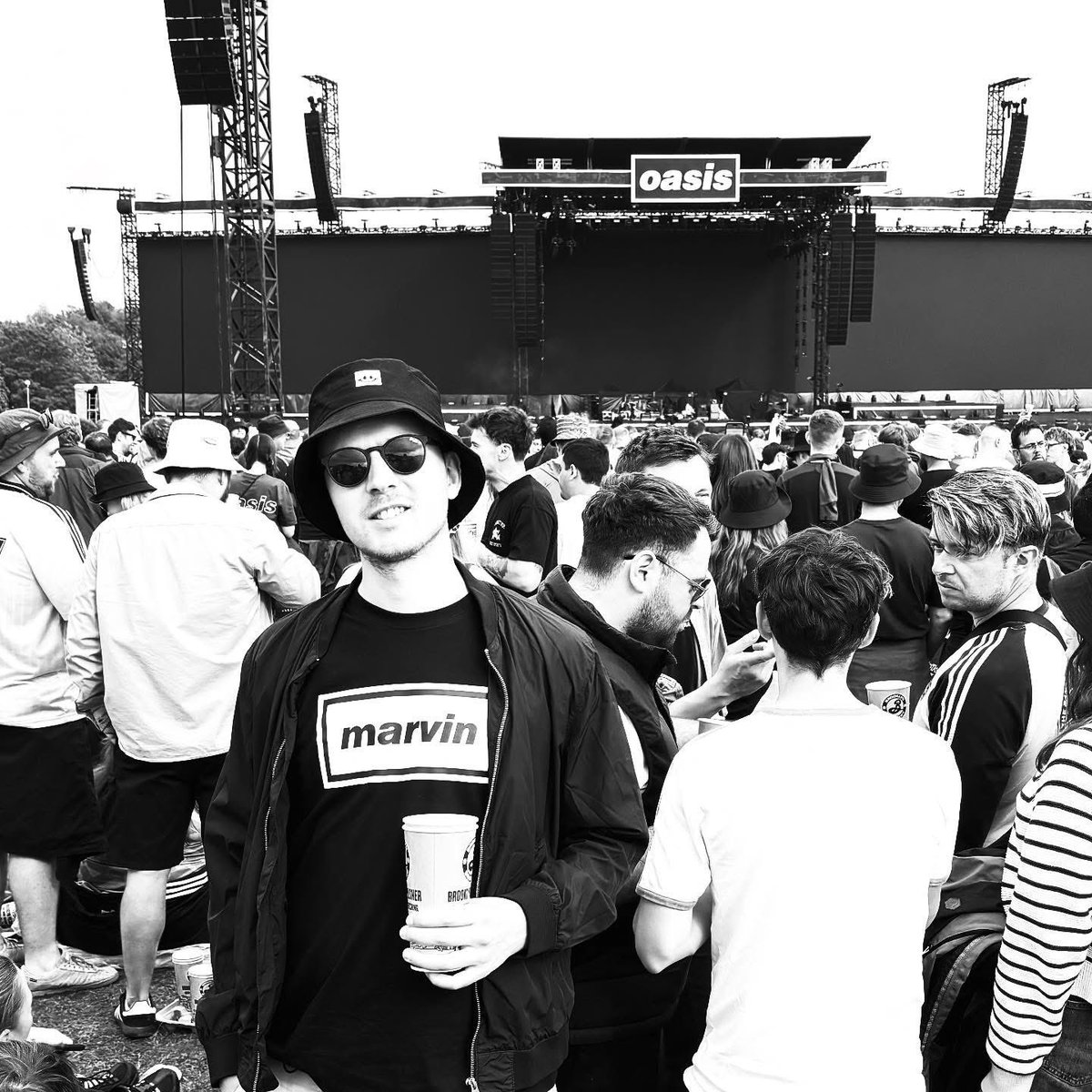 antclark1992's tweet photo. Clarky vibes in the area! 

Couldn’t go to an Oasis gig without a tribute to our Marvin. So I put his name on my shirt and refused to do the Poznan! ❤️

Last night was biblical! 🎵 https://t.co/cqBJ0v6ZKM