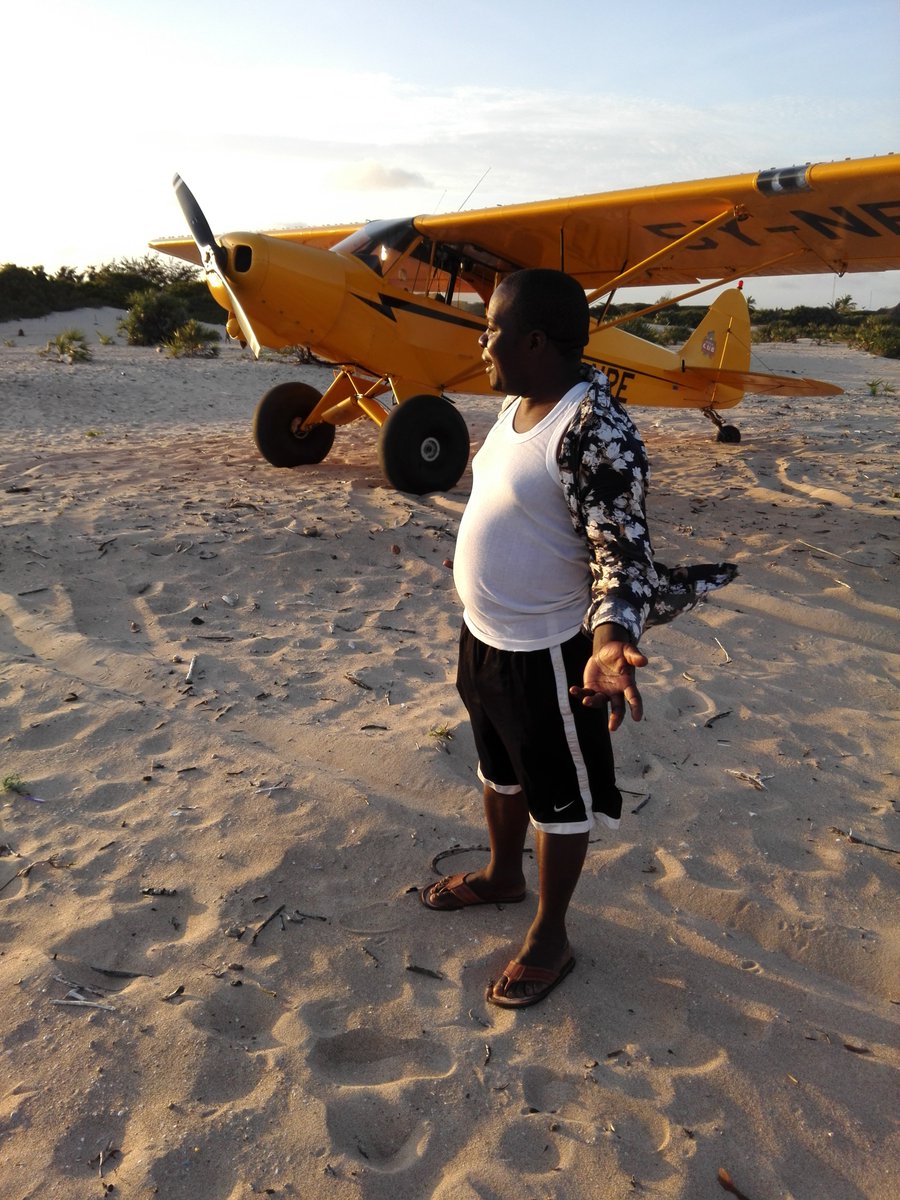 SamuelAshitiba3's tweet photo. Mukokoni Island, an island of white sands https://t.co/gyAlrMLP8i