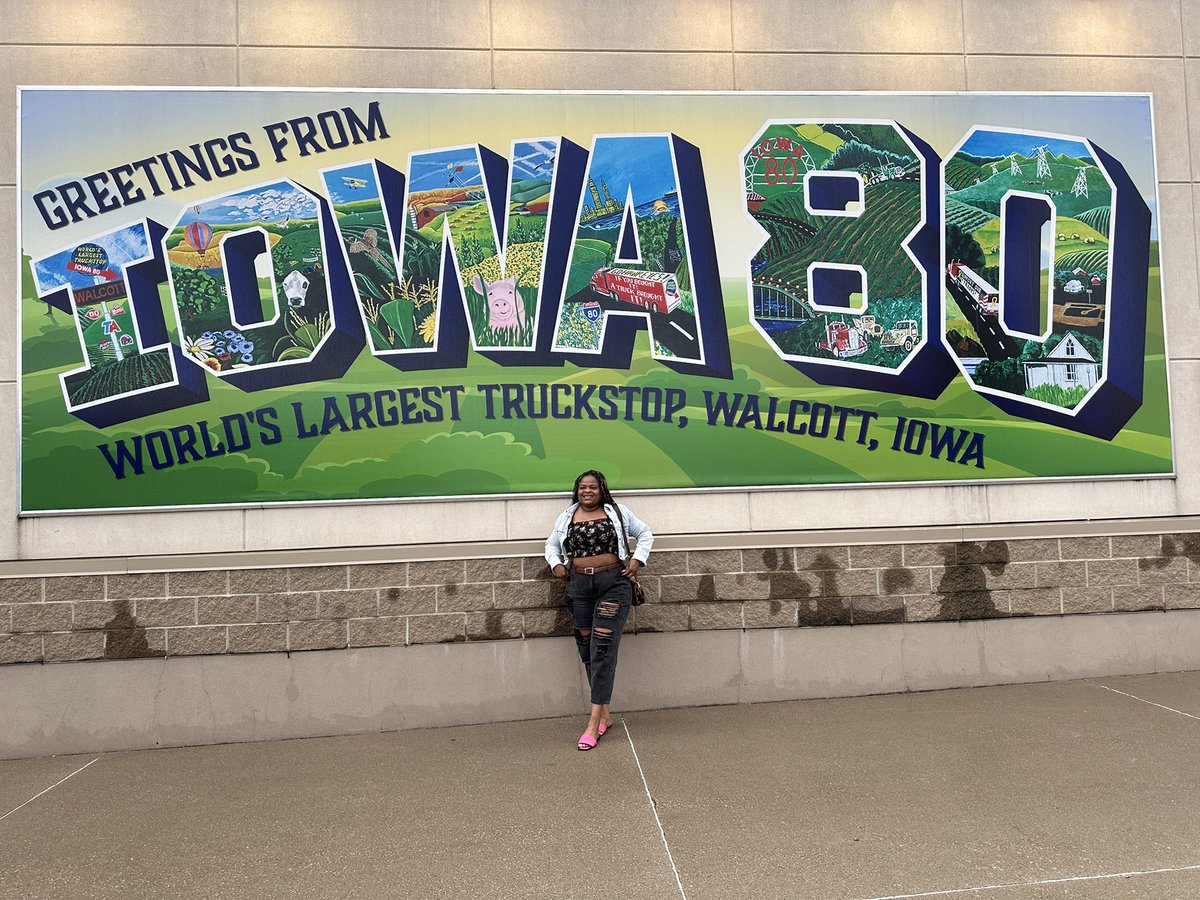 Greetings from the world s largest truck stop
IOWA , United States 🇺🇸