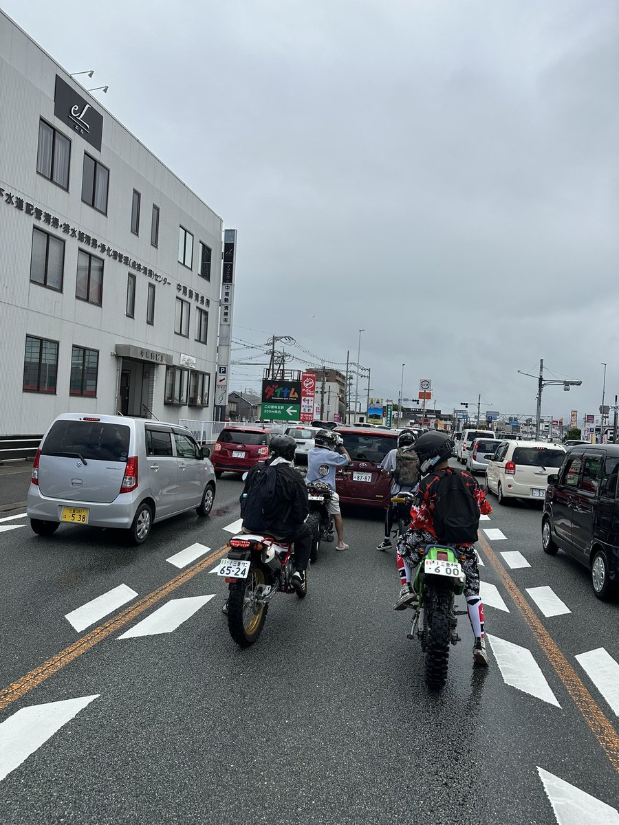 オフ車欲が高まるツーリング
もう昼間は乗れまてん