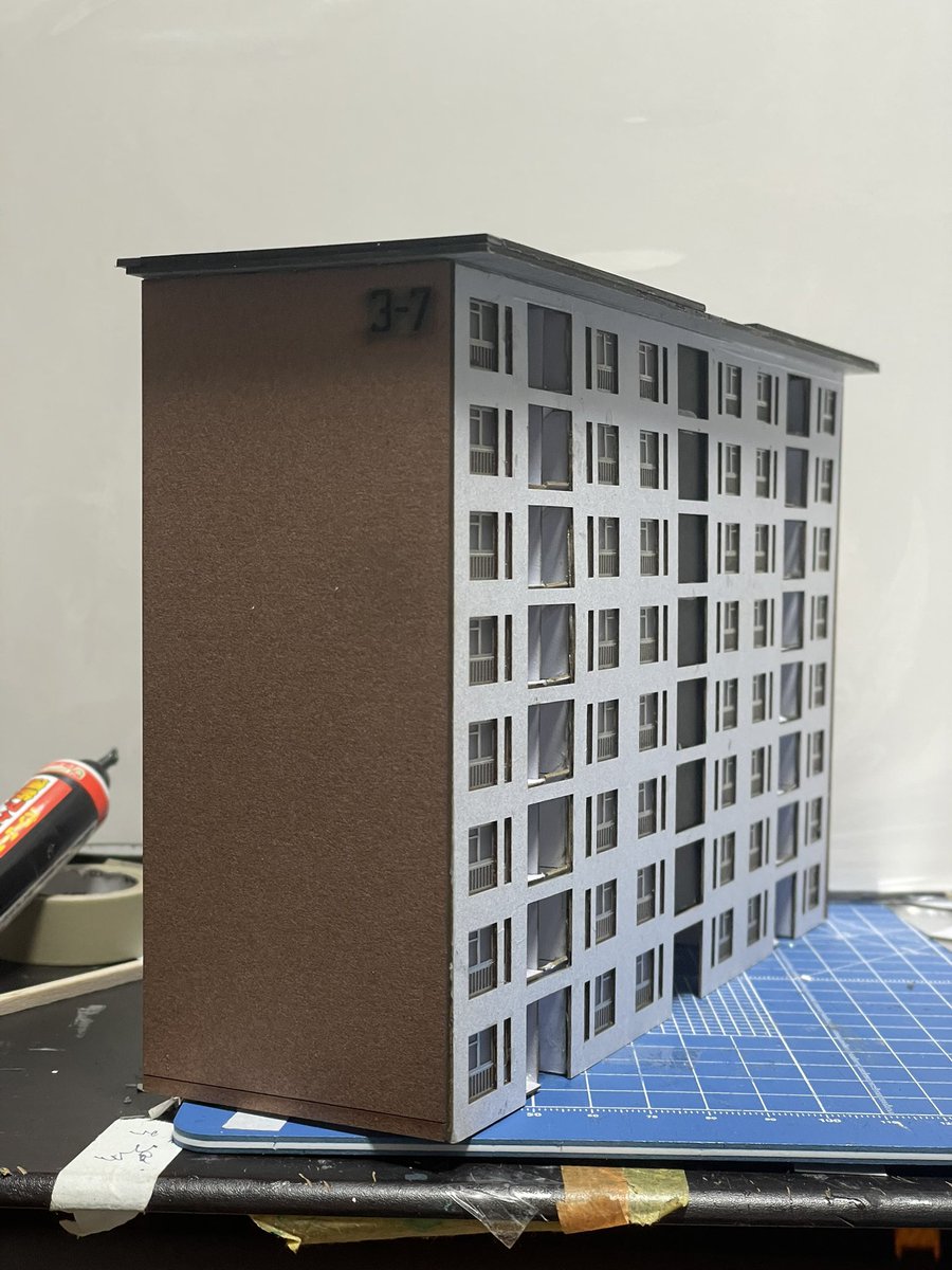 MaruiWorks's tweet image. 手切りの時には無かった真っ直ぐ建ってる感