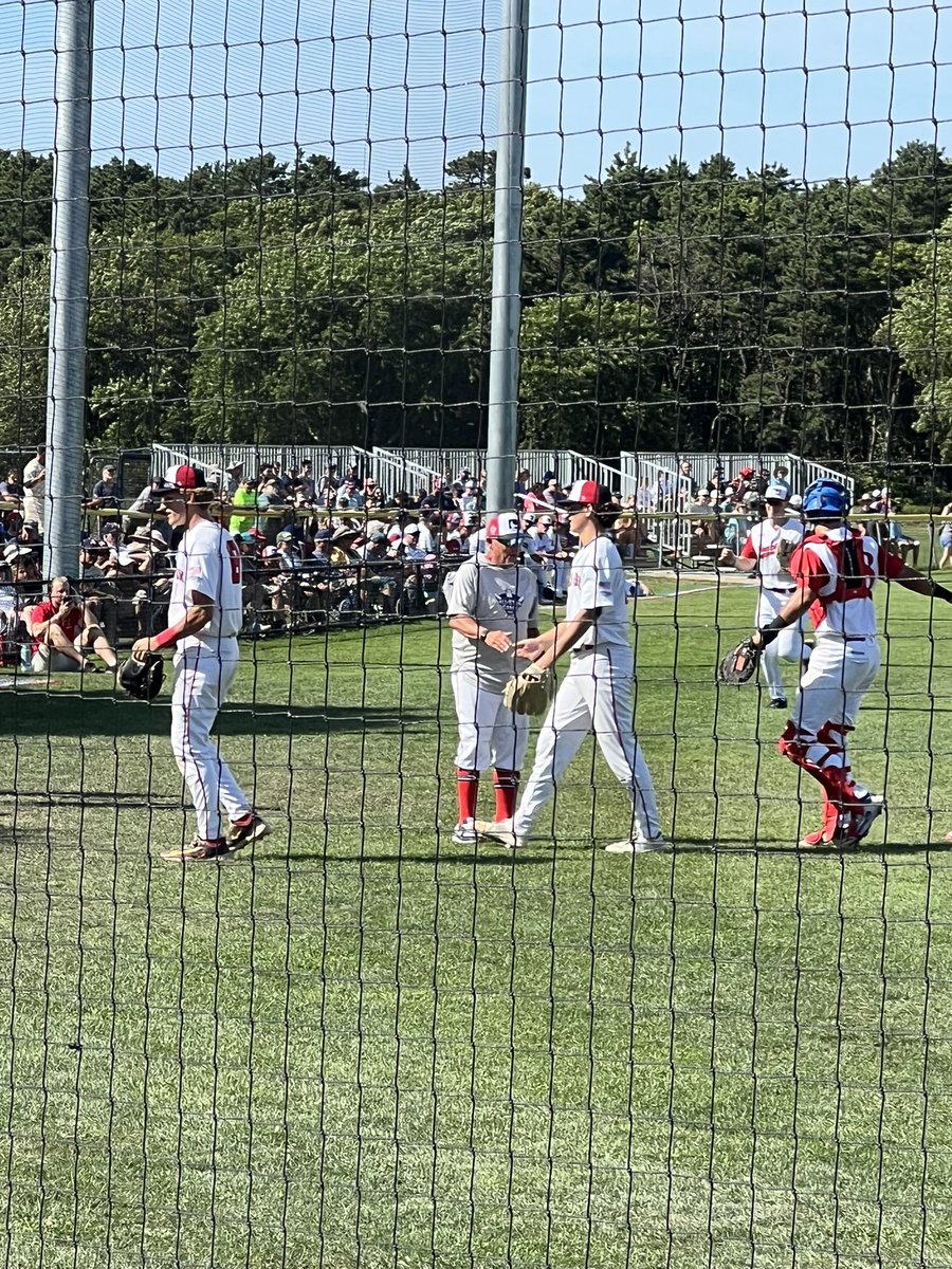 aclaggs10's tweet image. Congratulations to @bradyhamilton37 on being the Starting Pitcher in the @OfficialCCBL All Star Game. You represented yourself, your family and @GoShockersBSB with great pride. We are very proud of you. @coachbriangreen @CoachLees_2 @TadReida @BrentKemnitz