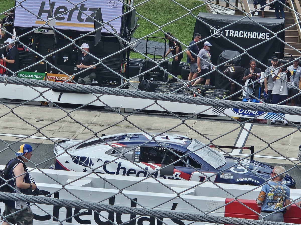 MGraffius's tweet image. Race day @cheddarskitchen @RCRracing @KyleBusch @MonsterMile #NASCAR