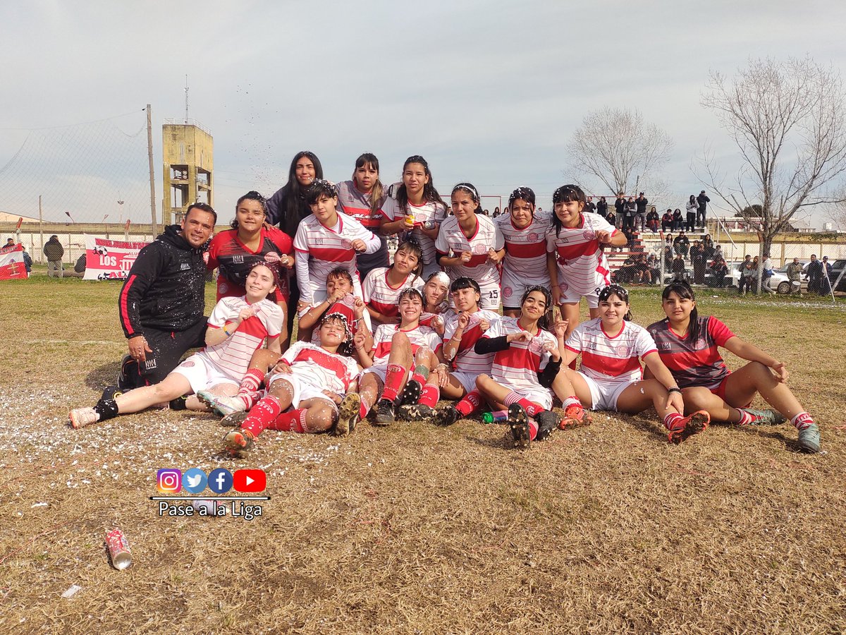 pasealaliga's tweet photo. #CuartaA #Femenino
Empató el Carcelero y es campeón.
#Alumni 0-0 #Tolosano https://t.co/SVxYxNZVFO