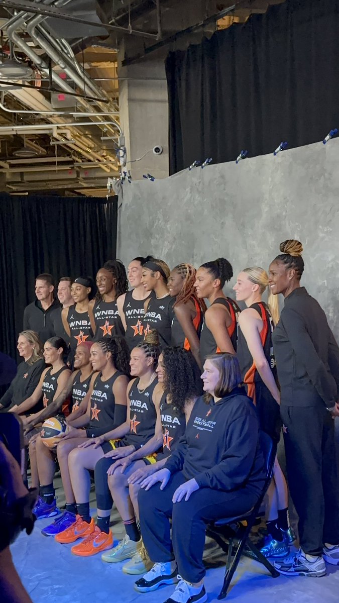 gabbyalfveby's tweet image. All-Star Weekend in Indy was nothing short of EPIC.
I am super grateful I got the opportunity to cover the weekend and meet so many GREAT people.
Until next time…