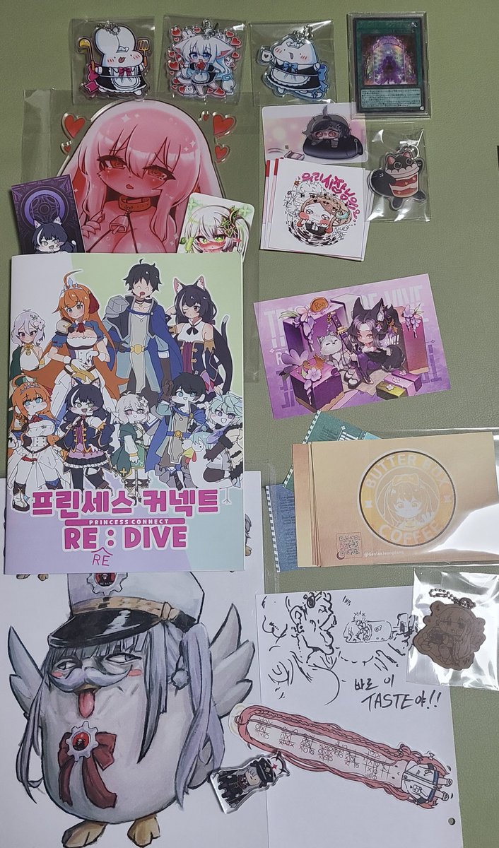 주말 이틀 간 서코 재밌게 즐기고 왔습니다
날씨가 폭우 아니면 쪄죽음으로 오락가락 하면서 미칠 것 같았는데, 방문해주신 분들께 감사드리고 즐거운 한 주 되시길 바랍니다
다들 안녕히 주무셔요!!!