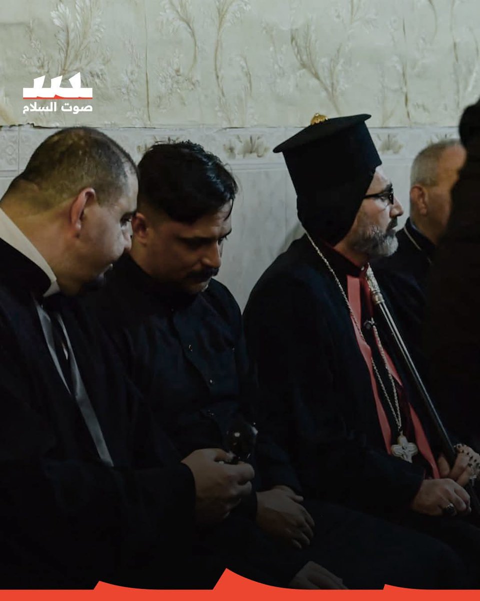 HanaaIssa6's tweet image. سيادة المطران مار بندكتوس يونان حنو، رئيس أساقفة أبرشية الموصل وتوابعها للسريان الكاثوليك، يقدم واجب العزاء والمواساة لعائلات ضحايا فاجعة حريق الكوت. بمعية وفدٍ من الاباء الخوارنة والكهنة ووجهاء من ابرشية الموصل
#_فاجعة_الكوت
#_بغديدا