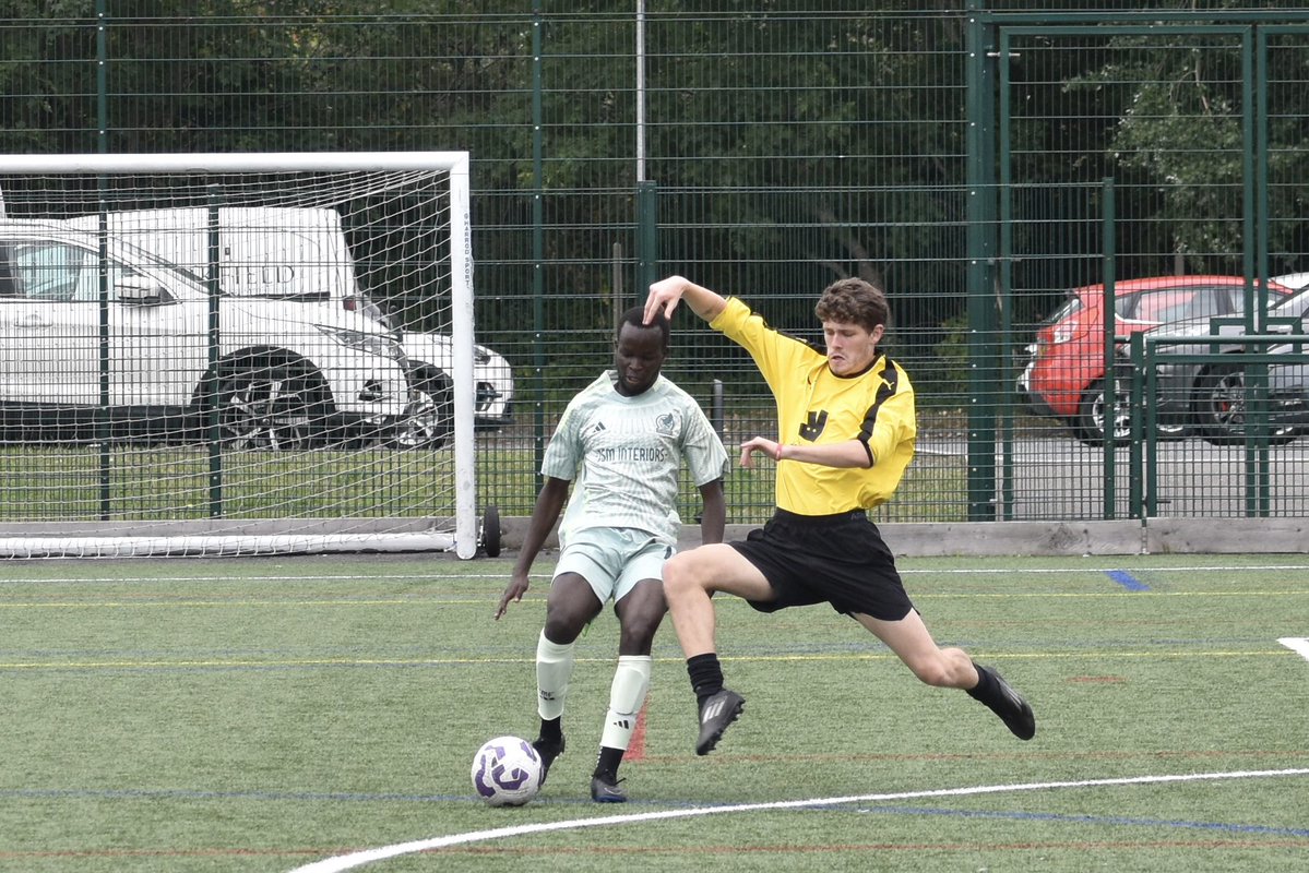 paulmoran62's tweet image. .Set of pictures from this mornings friendly @LcfaSefton were the final score was @WoodstreetFc 1-4 @GlenbuckFC
There are a full set of pictures from this game on my Facebook page and also Instagram (paul.moran.62)