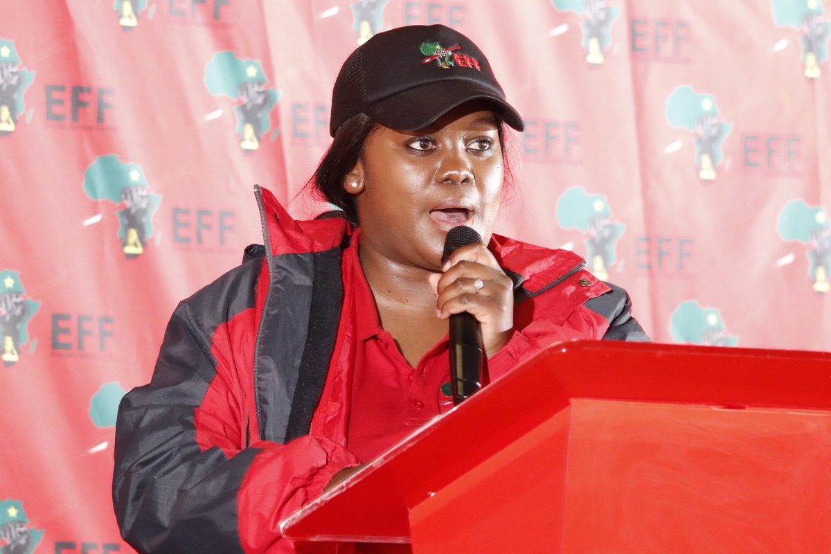 EFFGautengProv's tweet image. 🚨In Pictures🚨
CCT Deployees, Commissars Poppy Mailula and Sharon Letlape ensuring the smooth running of the Tshwane SubRegion 3 SRPA.
#EFFSRPA