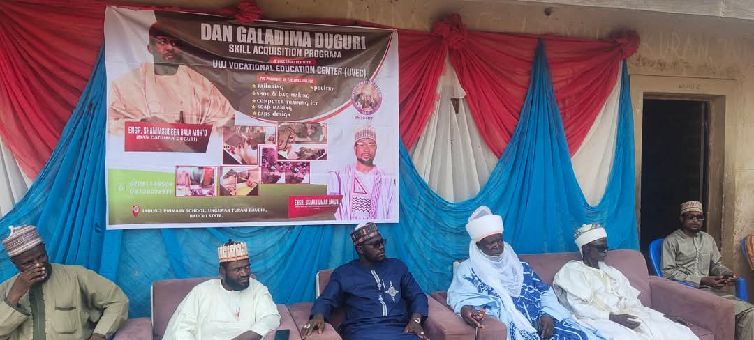 AmirAliyu451670's tweet image. Under the @shamsudeen_bala Dan Galadiman Duguri Skills Acquisition Program, 500 individuals have been selected and trained in various vocational skills. They will also be provided with equipment and startup capital to begin their chosen trades."