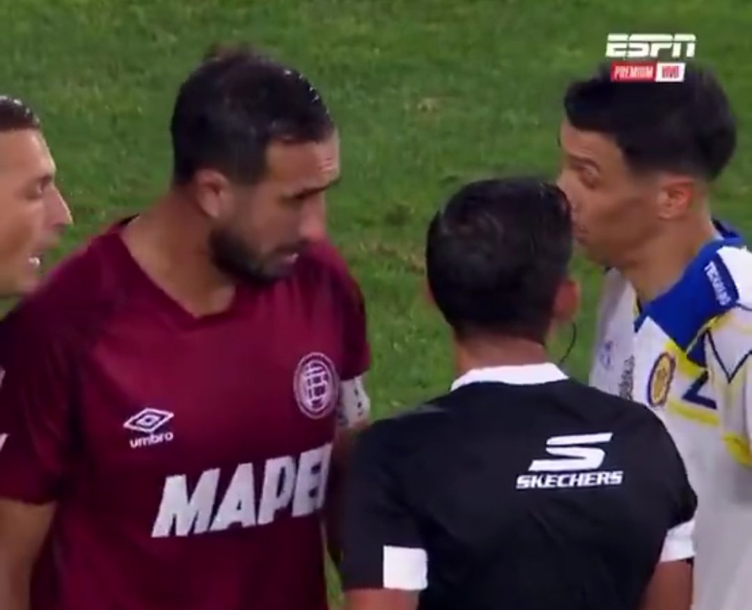 - "Ami, hoy salimos, pero tranqui eee"
+