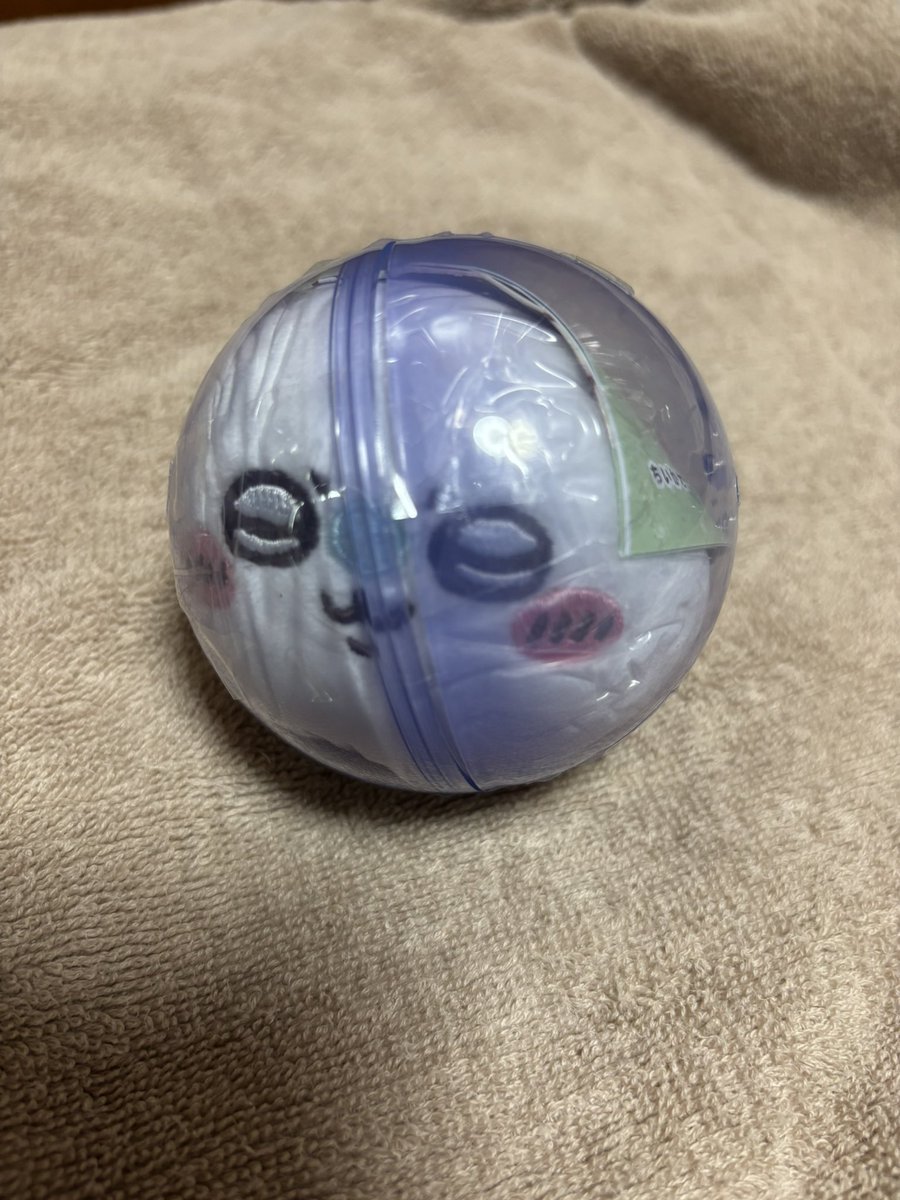 Af3eV's tweet photo. [交換]ちいかわ ねそべりぬいぐるみ
ガチャ

譲）モモンガ
求）ハチワレ

都内手渡しでの交換希望です
よろしくお願い致します🙇 https://t.co/AMs3zHloZS