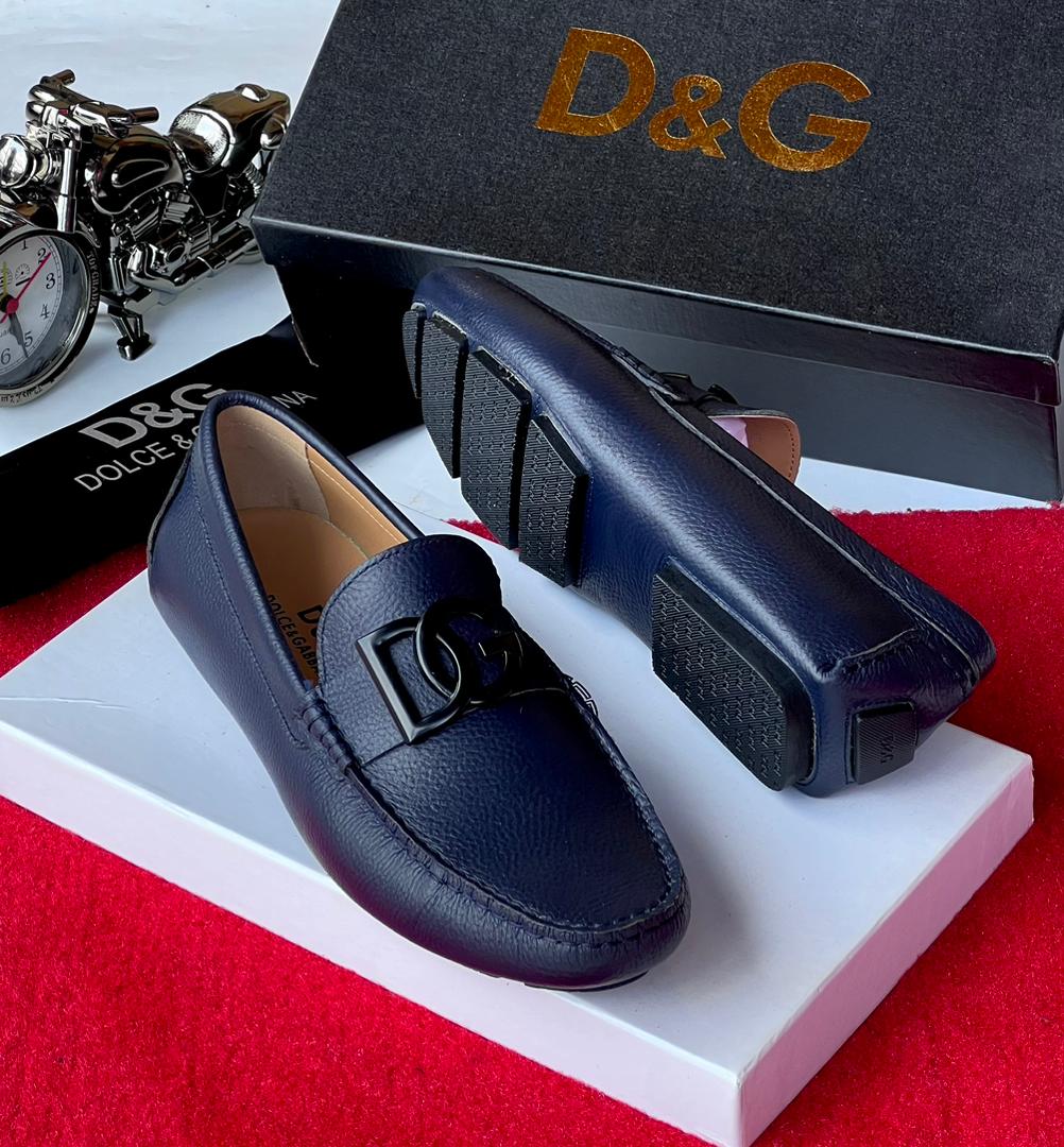 DOLCE AND GABBANA 

40____46

65,000