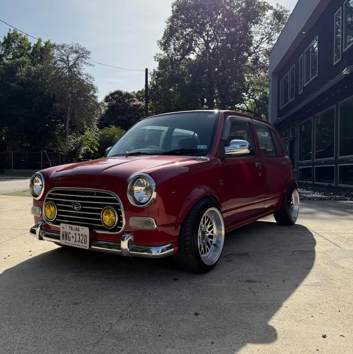 drivertodriver's tweet image. 1999 Daihatsu Mira Gino: Imported, Mildly Modified, 64hp 0.7L Naturally Aspirated Inline 3, FWD, Automatic. drivertodriver.com/car/-OVQbo2UdD…