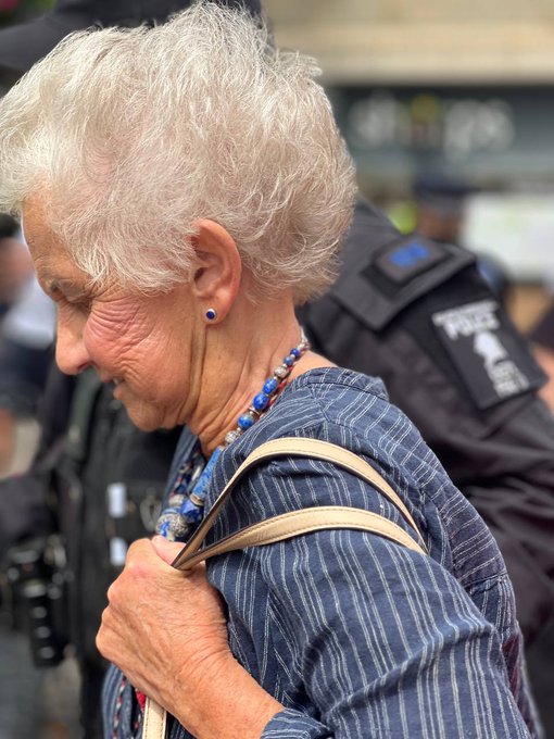NormalIslandNws's tweet image. BREAKING: Police have identified 81-year-old former magistrate, Deborah Hinton, as the latest head of Hamas UK. She outed herself at a protest by holding up a sign opposing genocide x