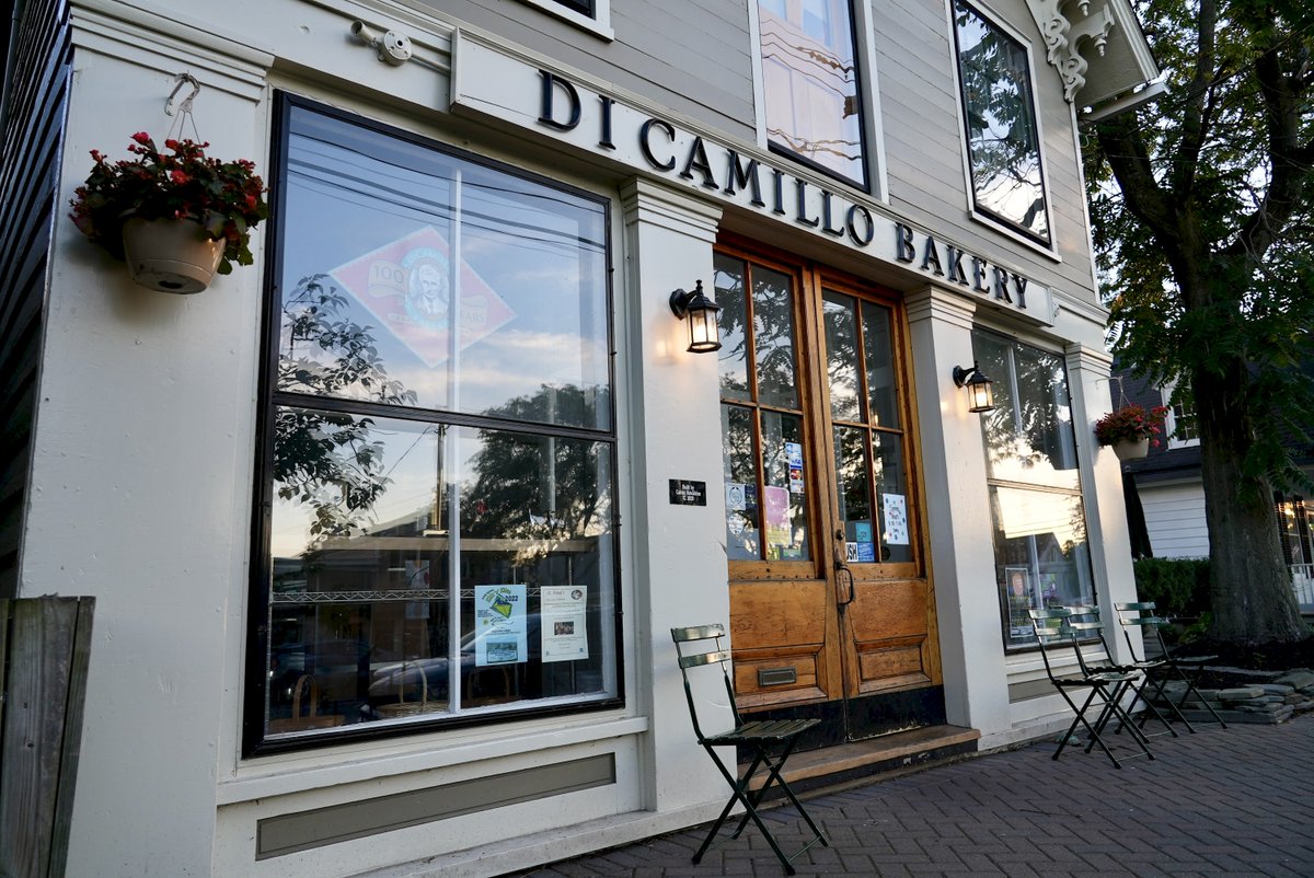 Our Lewiston stops feature a vibrant mix of eateries, coffee shops, and spots for desserts and sweet treats. If you're exploring the region, this charming and lively village is a must-visit.