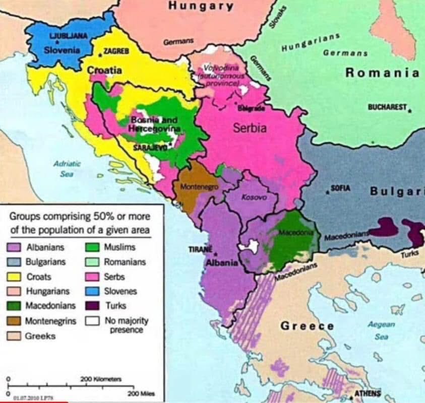 EpiroteReport's tweet image. 🇦🇱 Albania is the only country in the world that is surrounded by its own people