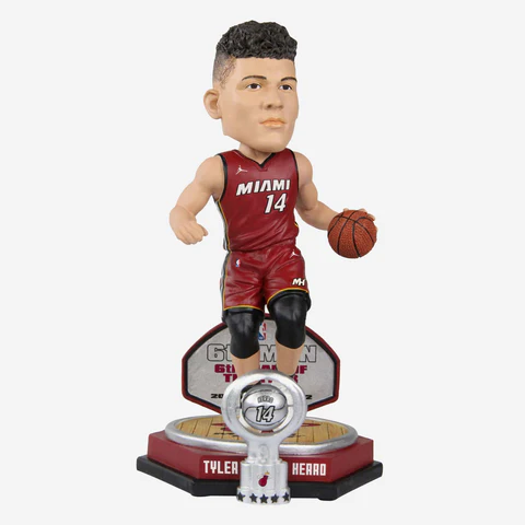 FOCOusa's tweet photo. 🥊 BOBBLEHEAD BATTLE🥊
Like for #TylerHerro 2022 Sixth Man of the Year
Retweet for #MalcomBrogdon 2023 Sixth Man of the Year https://t.co/fEYrcDXWS9
