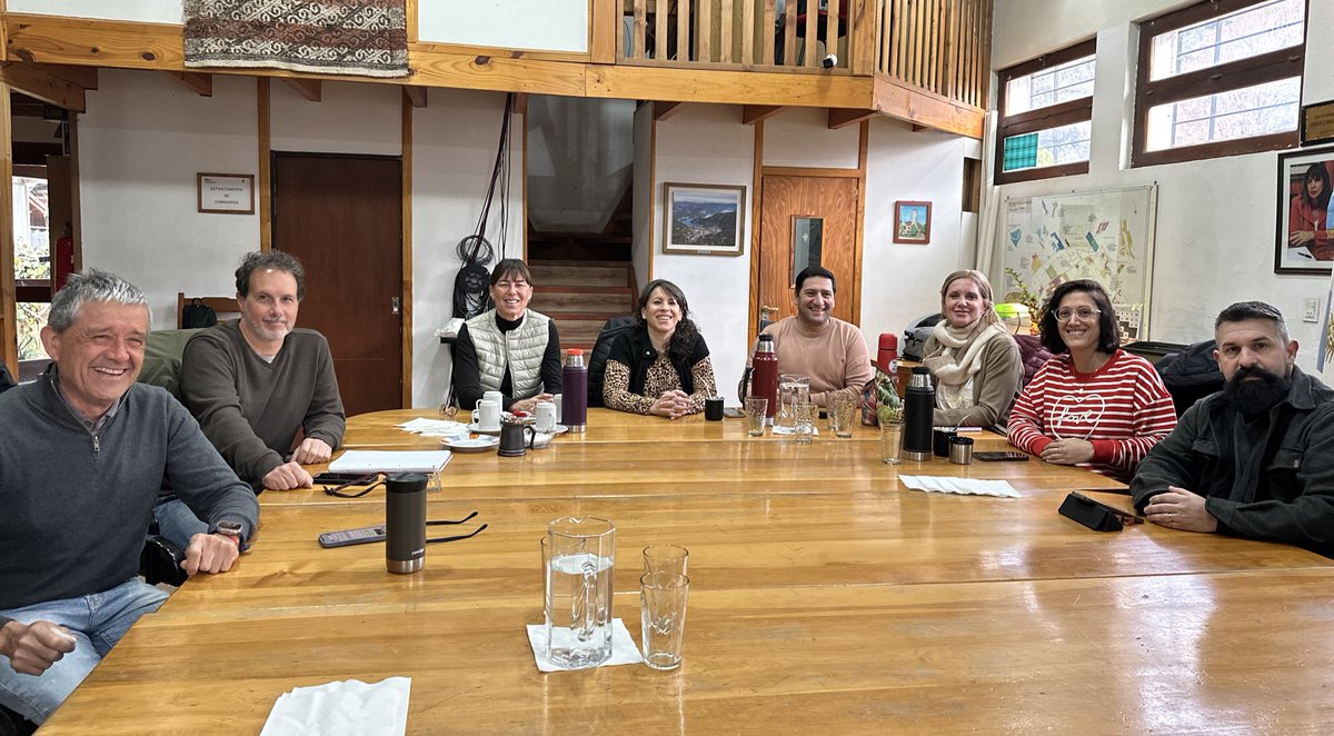 Comenzamos este domingo en San Martín de los Andes con concejales de la ciudad, impulsando una agenda de trabajo con diálogo y mirada territorial. 

Lo hacemos en equipo, con un Gobierno provincial y local que está cerca, que escucha y que trabaja con compromiso por cada vecino.