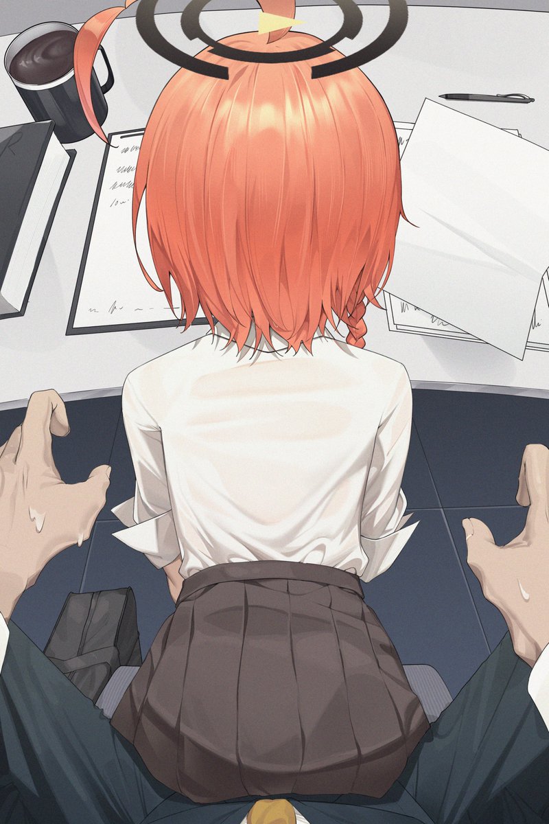 Leviathan_Cross's tweet photo. There's only one day left for me to pull on Neru's new banner!

Are you waiting on your paycheck or something? Well I don't care! Make some sacrifices &amp; learn to make do with less food for a week!

I want more copies of my cute wife NOW &amp; YOU are going to pay for my pulls!💢 https://t.co/EEWZJSqRLD