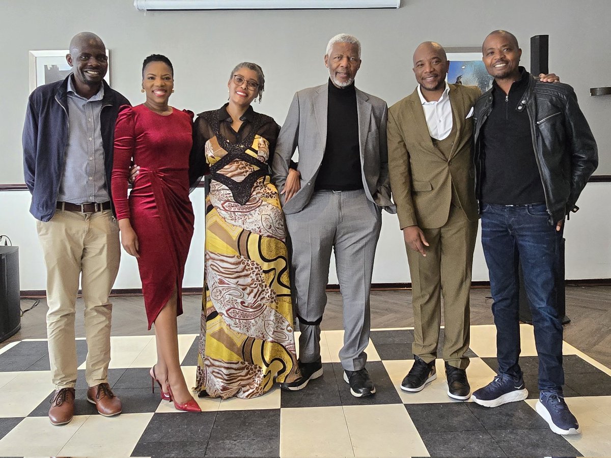 MkhariGiven's tweet image. Congratulations Dr @MmusiMaimane on your PhD. Education is POWER!