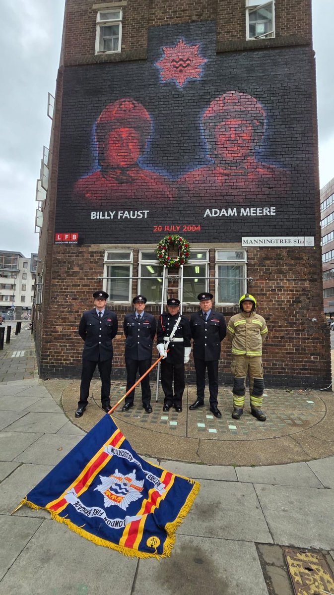 Today we remember Billy Faust and Adam Meere who gave their lives in the line of duty.

Local stations, Family, Friends, members of the public and work colleagues attended to show their respects.

#WeRemember