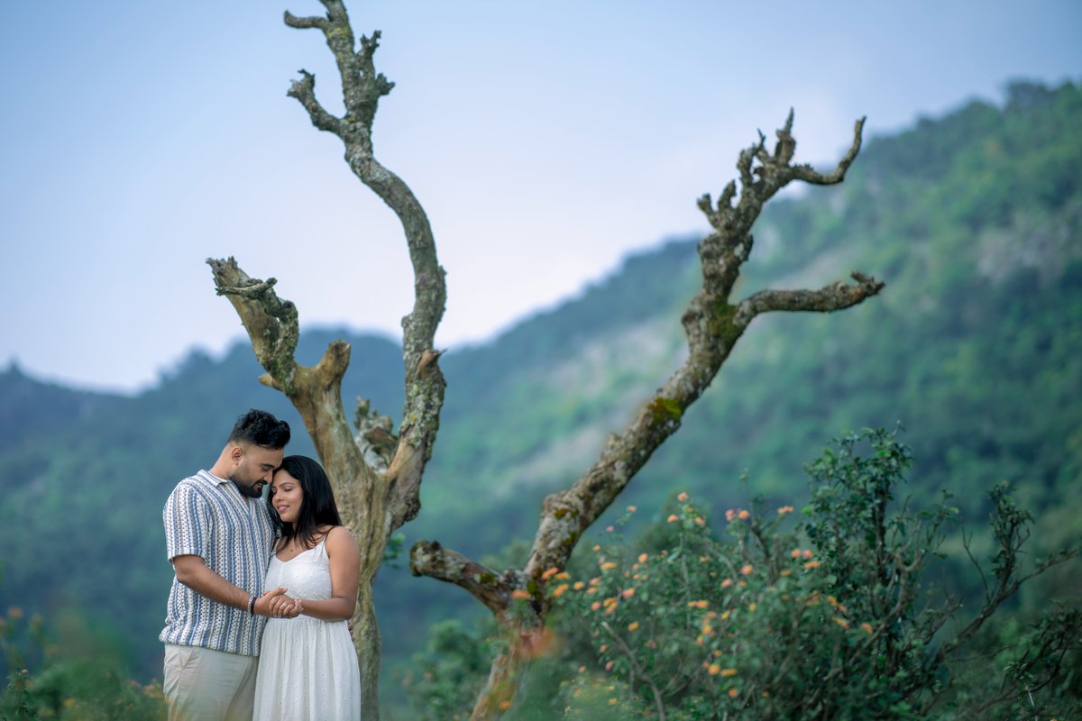 Surrounded by a veil of mist, love spreads its sweetness.

Cute moments captured by #NikonCreator Basudev Films

Nikon Z 8, NIKKOR Z 85mm f/1.2 S

For information on products, offers and more, visit nikon.co.in

#Nikon #NikonIndia #NIKKOR #NikonZ8 #ReadyAction