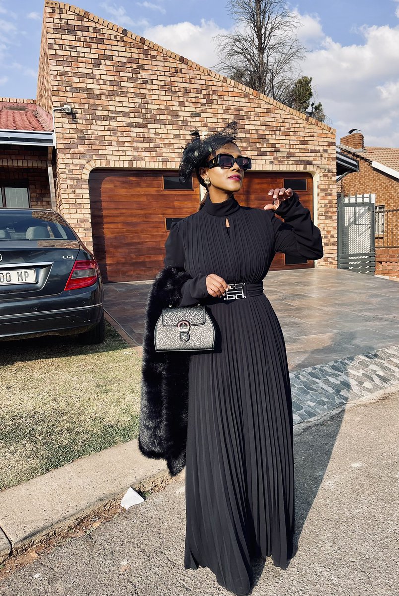 XoliswaZondo's tweet image. An iconic send off for my Uncle 🥹
Thank you to the Blue Lights and Zondo Brothers Funeral
Lala Mthiyane, I will NEVER EVER forget you 😭💔