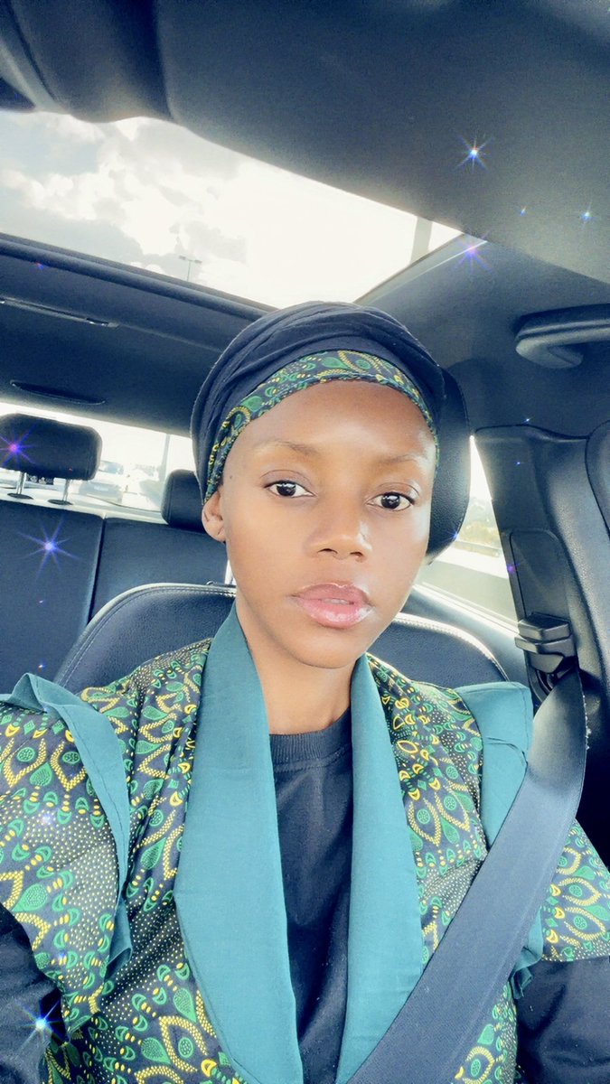 XoliswaZondo's tweet image. An iconic send off for my Uncle 🥹
Thank you to the Blue Lights and Zondo Brothers Funeral
Lala Mthiyane, I will NEVER EVER forget you 😭💔