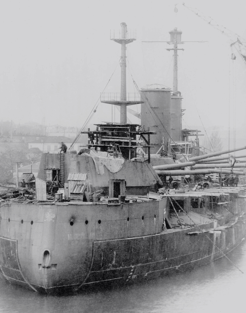 DramaWarship's tweet image. Date: Fall 1914. Location: Mykolaiv, Ukraine. Event: Battleship Imperatritsa Mariya is fitting out on the 37th month of construction works at the Russud shipyard. She will be commissioned into the Russian Navy's Black Sea Fleet as the new flagship 9 months later. Current status:…