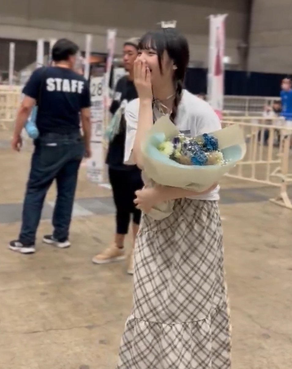 AKB48 大賀彩姫　お守り 爆レス祈願 サイン お得】 AKB48 大賀彩姫 お守り 爆レス祈願 サイン アイドル