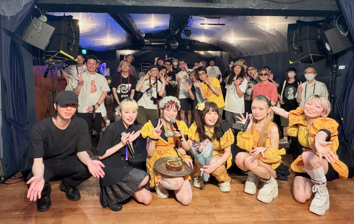 「岸辺みぎりバースデーライブ」
ご出演下さったエアコンぶんぶんお姉さん、
Ito syuntoさん、ありがとうございました！みぎりはショルキーでも大活躍！次は何が飛び出すか、今後にも乞うご期待です
お祝いもたくさん！みぎりおめでとう㊗️