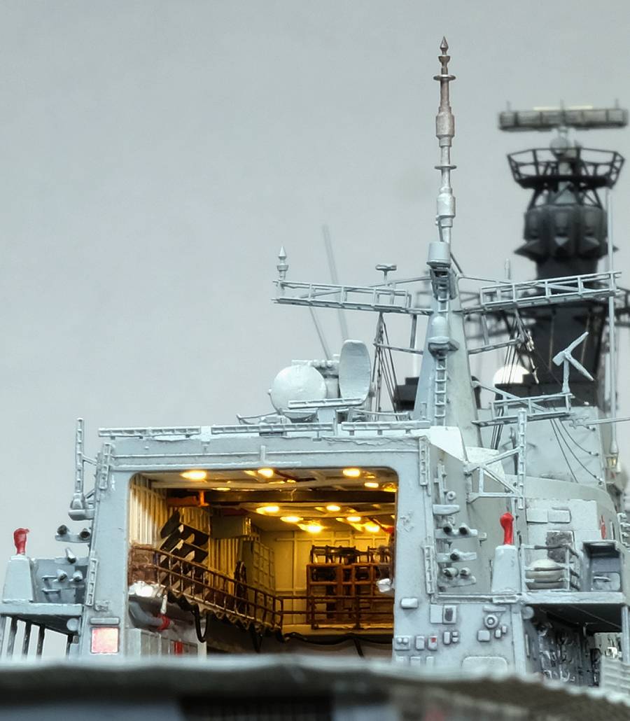 Tobiiro2's tweet image. TRUMPETER 1/350
HMS TYPE23 Frigate - Kent (F78)
(6/6)
連日沢山のいいねをありがとうございました😊