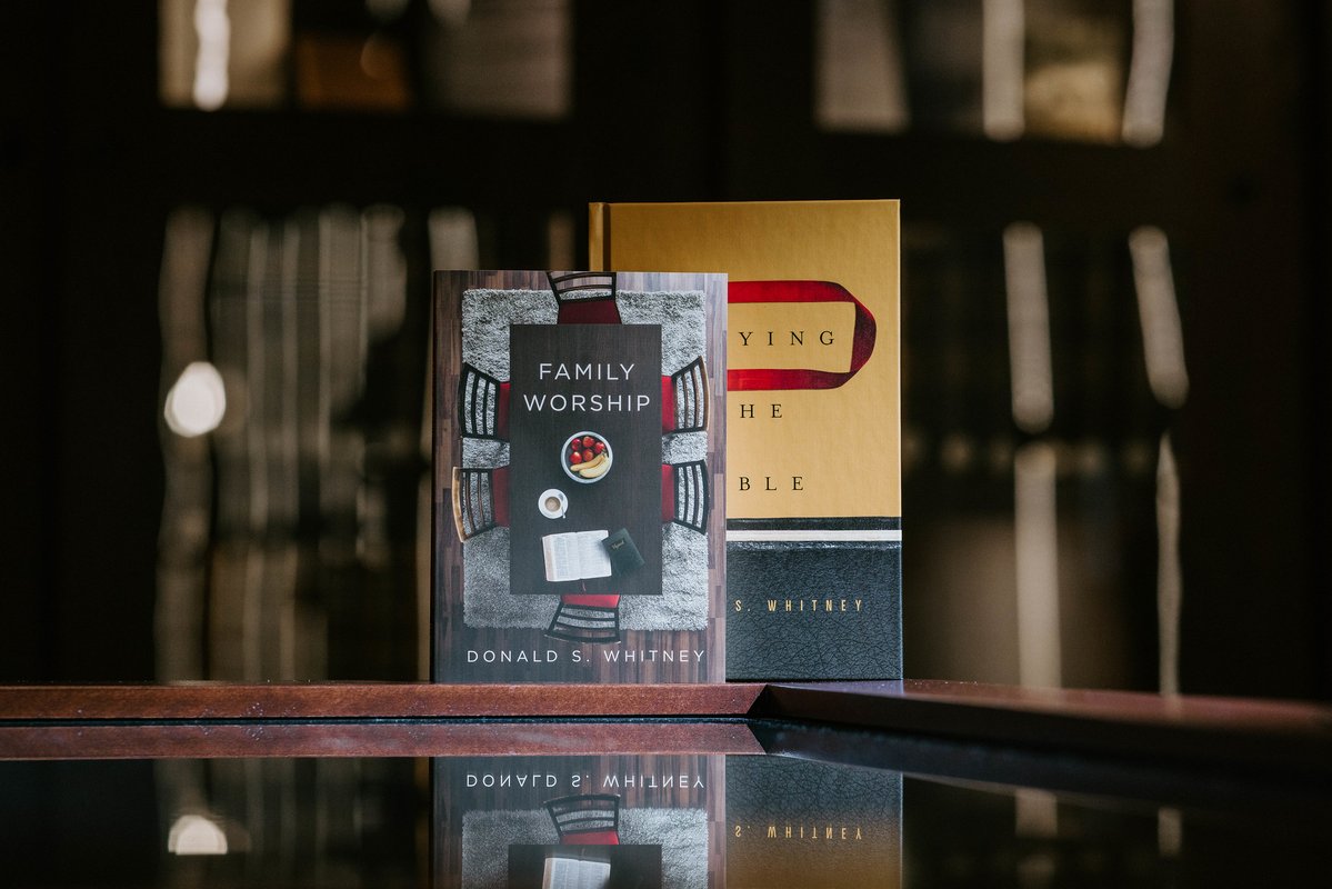 MBTS's tweet image. 📕 GIVEAWAY!
Another day of #MBTSBooks! For day 20, we're giving away "Praying the Bible" and "Family Worship" by Dr. @donwhitney published by @crossway.
FOLLOW US, LIKE this post, and RT this post to enter to win!
💥 Enter to win the newly released Spurgeon Sermons Vols.…