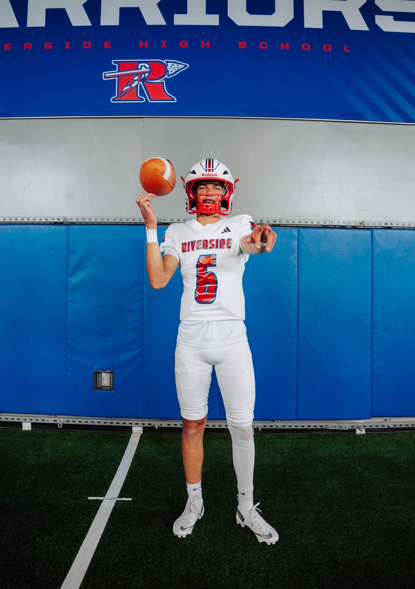 GideonMerhib's tweet image. 33 more days till kickoff! LET’S GO @RHS_FB