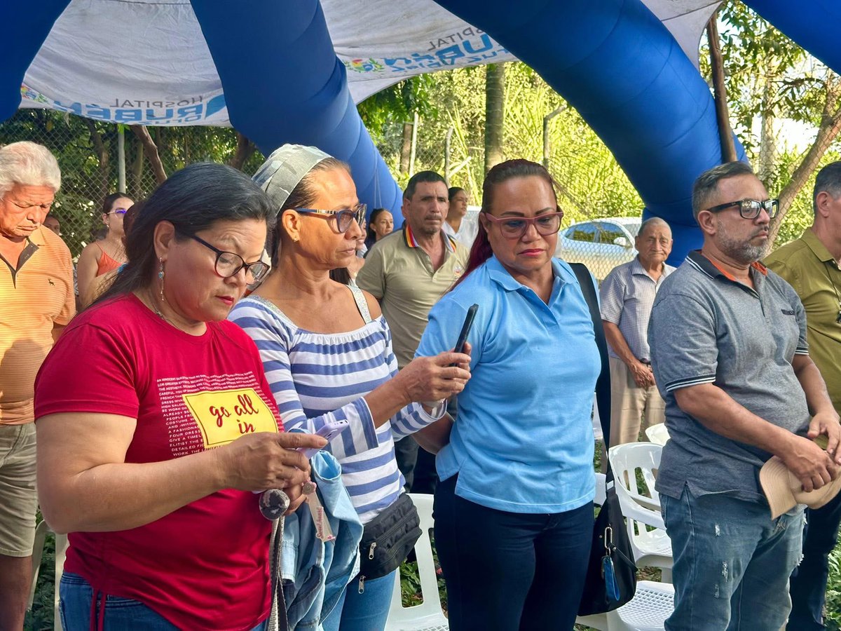Alcaldía de Tuluá (@alcaldiadetulua) on Twitter photo 🔵 Tres Esquinas ya tiene renovado Puesto de Salud 🏥✨
El alcalde <a href="/gustavovelezr/">Gustavo Vélez</a> abrió este centro con atención digna y continua para este sector.
🩺 Martes y sábados, 7 a. m. a 4 p. m.
✅ Medicina general
✅ Odontología
✅ Enfermería
✅ Promoción y prevención💙 🔵 Tres Esquinas ya tiene renovado Puesto de Salud 🏥✨
El alcalde <a href="/gustavovelezr/">Gustavo Vélez</a> abrió este centro con atención digna y continua para este sector.
🩺 Martes y sábados, 7 a. m. a 4 p. m.
✅ Medicina general
✅ Odontología
✅ Enfermería
✅ Promoción y prevención💙
