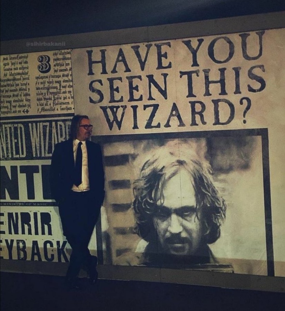 TheDailyHPotter's tweet photo. Have you seen this wizard? 🧙‍♂️ https://t.co/91OhfwPVa2