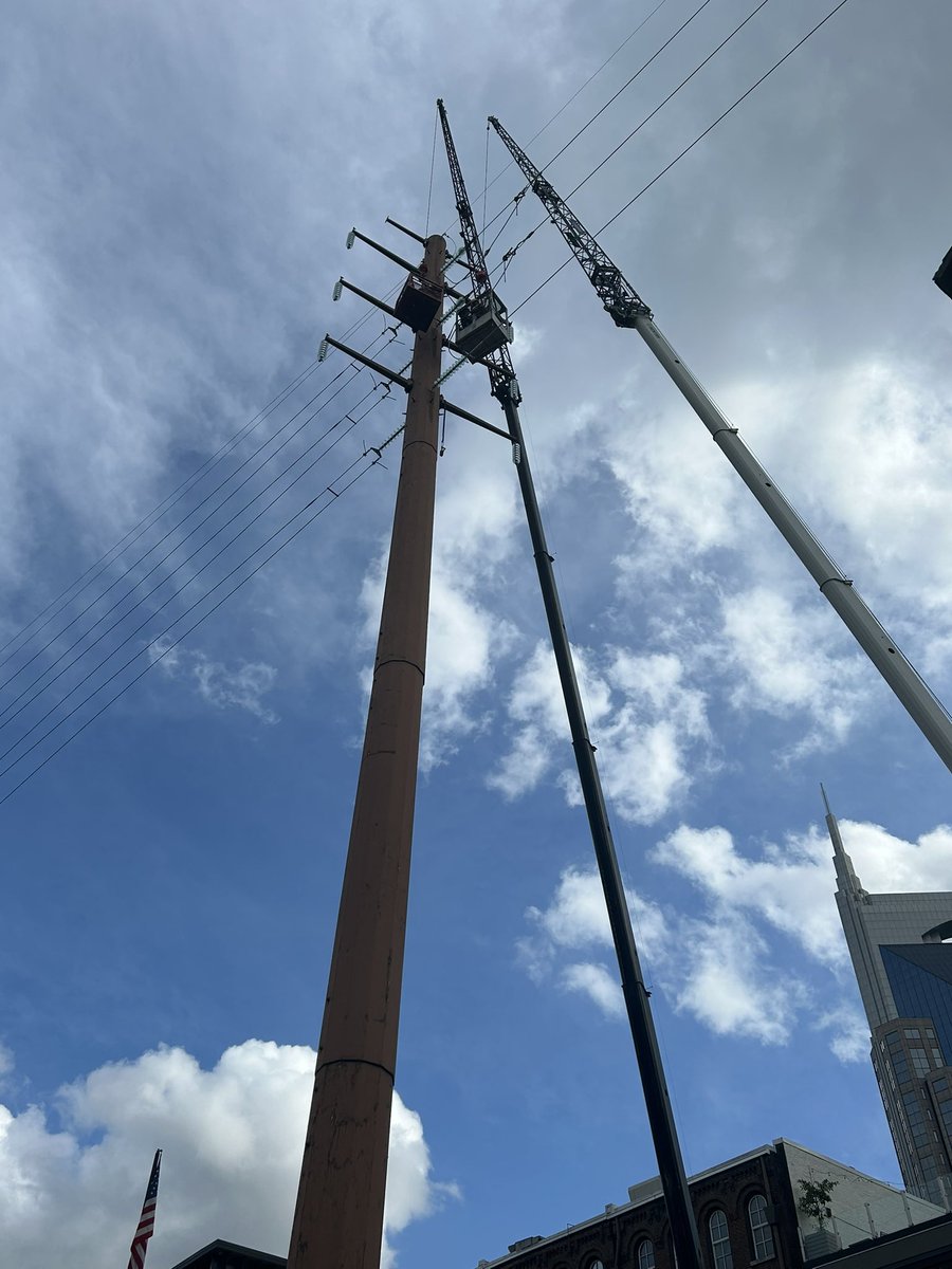NESpower's tweet image. Here are a couple more photos of the final stages of the upgraded river crossing transmission line. Investing in our city’s future to deliver the most reliable electricity is a top priority. #PoweringOurCommunity