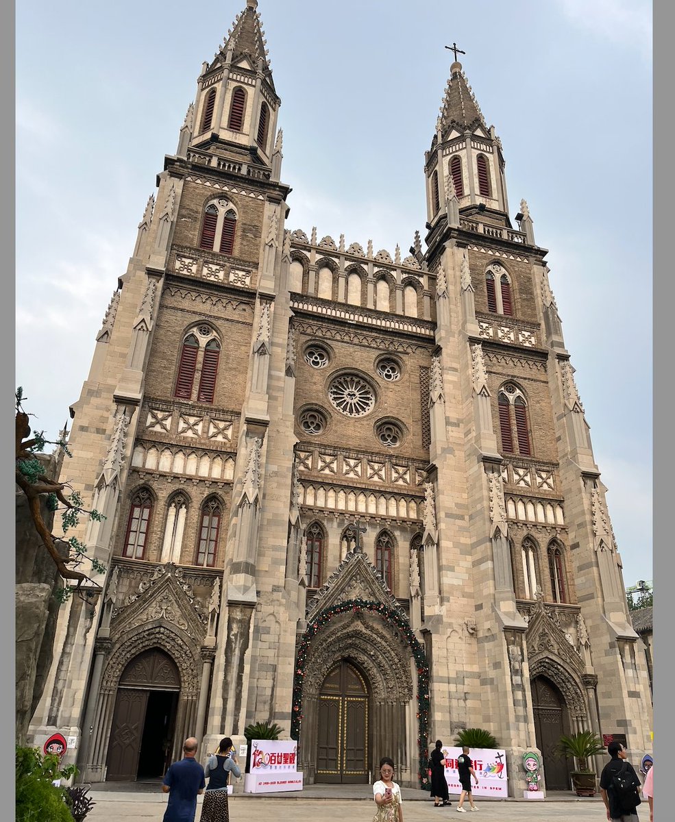 JamesWHankins1's tweet image. Hongjialou Cathedral in Jinan City. About 150 Chinese at mass this evening in 95 degree heat. The church was build 120 years ago by funds returned by the US govt to China from the Boxer Indemnity. I don't think the US would be in the business of building Catholic churches today,