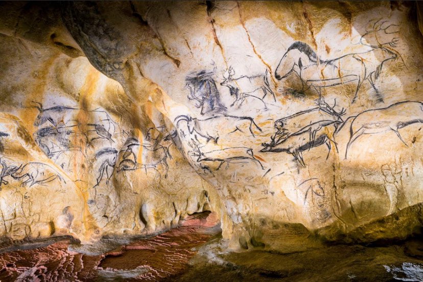 AlBlaineau's tweet image. Entre les parois ornées de la grotte Chauvet et celles de la grotte de Lascaux, il y a 18 000 ans d’écart