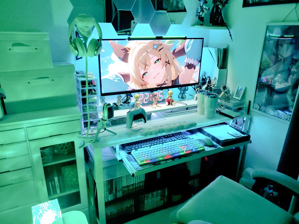 SSugoiyan's tweet image. 今日はきららちゃんカラーだよ
♪ (#^ー°)v
#desksetup
